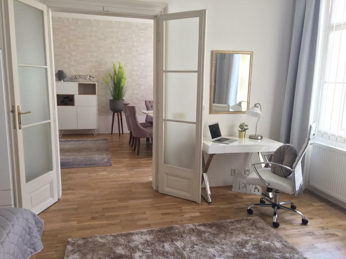 New Design & Style Apartment Old Town Xxl Prag Exterior foto