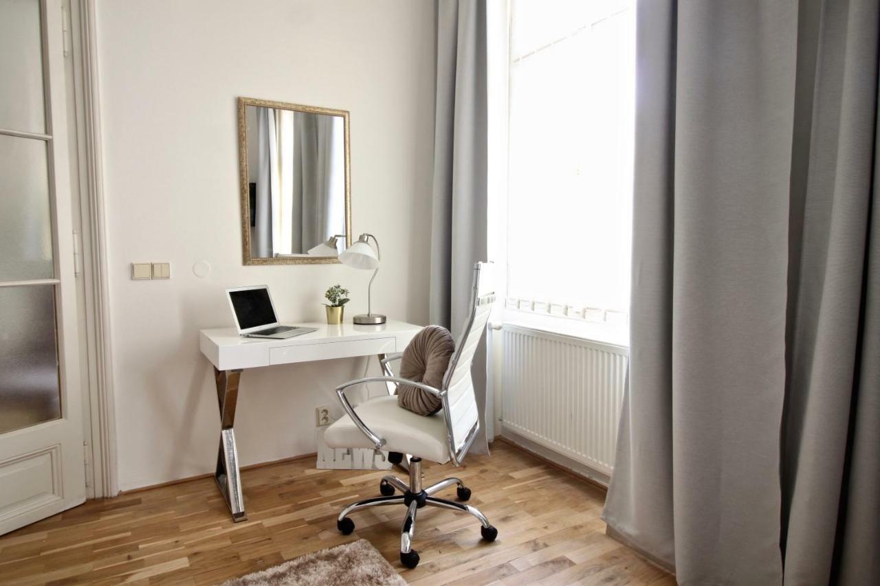 New Design & Style Apartment Old Town Xxl Prag Exterior foto